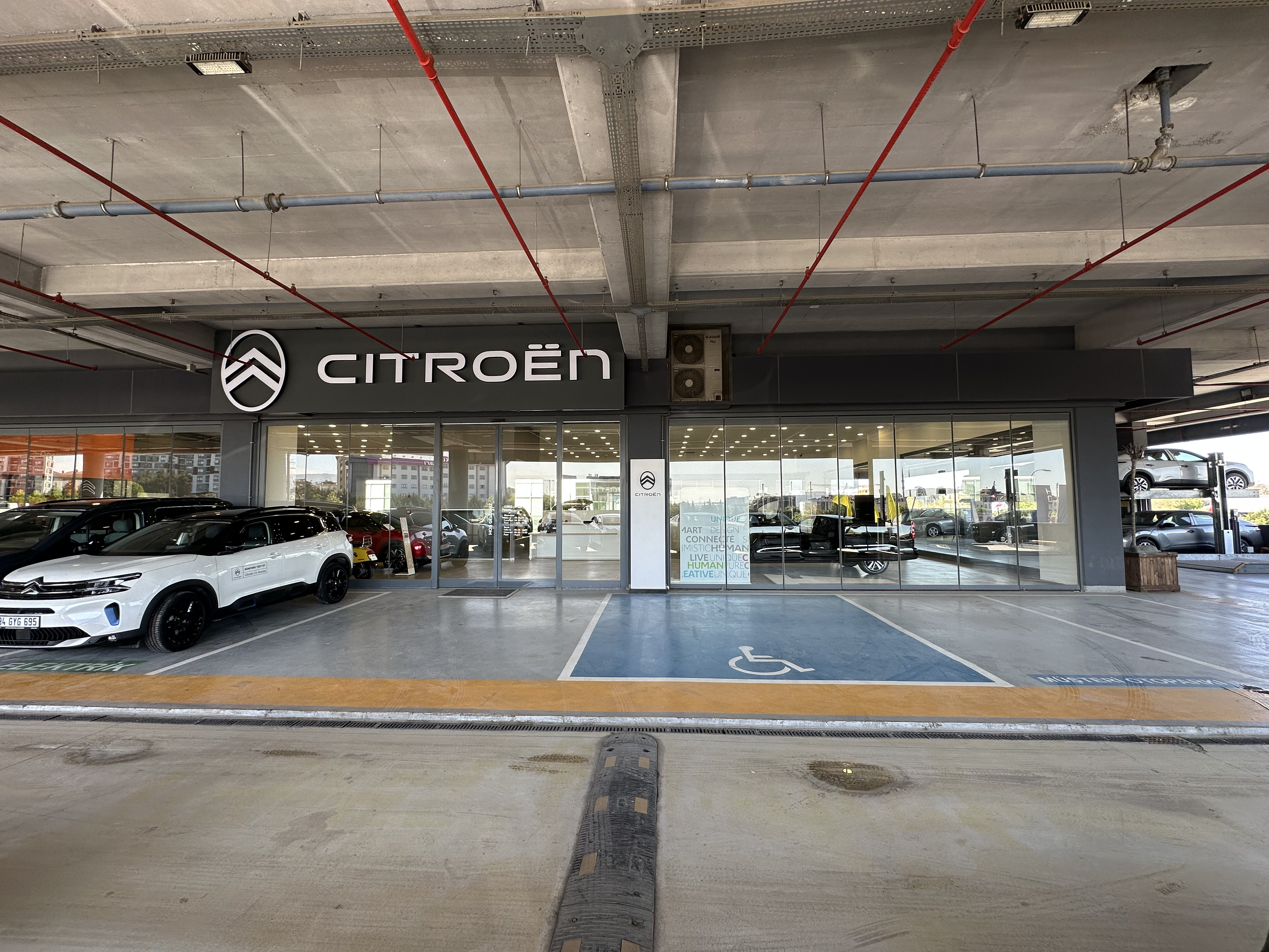Citroen Showroom