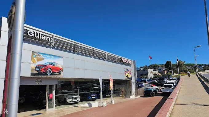 Nissan Showroom