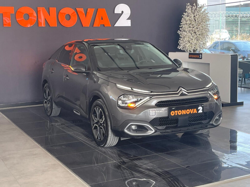 GÜLAN 2.EL-2024 Citroen e-C4 Shine Bold 100 Kw